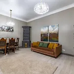 Romari гребінки 5 Διαμέρισμα