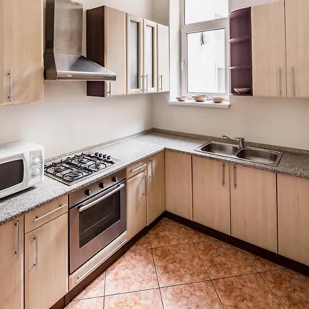 Apartmán Romari гребінки 5 *