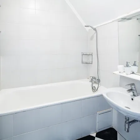 Romari гребінки 5 Апартаменти *