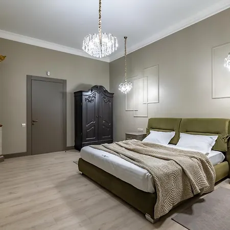 Apartment Romari гребінки 5 *