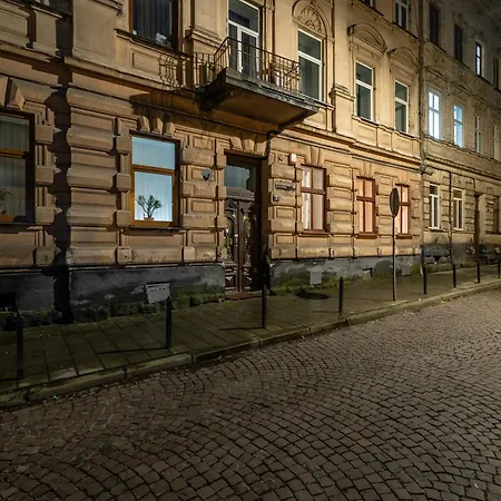 Апартаменти Romari гребінки 5 *